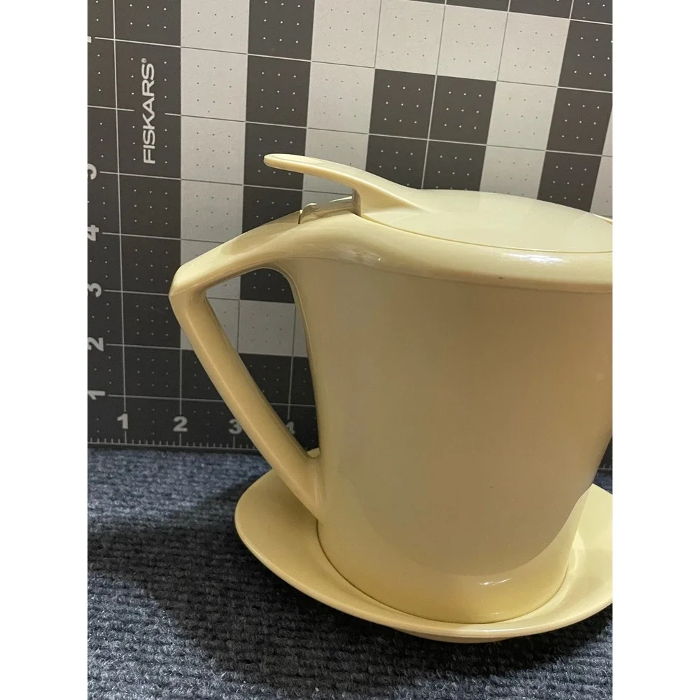 Leifheit Thermal Gravy Boat Insulated Sauce Server Cream Plastic Stainless Steel